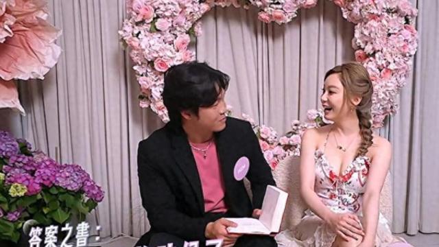 TVB恋综爆出黑马，有望打破官方CP，成熟稳重曾拍过内衣广告