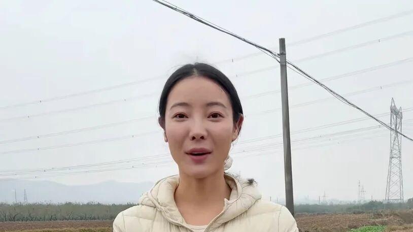 一上午哭四次，开播半小时点赞超千万的李福贵，是懂拿捏粉丝的