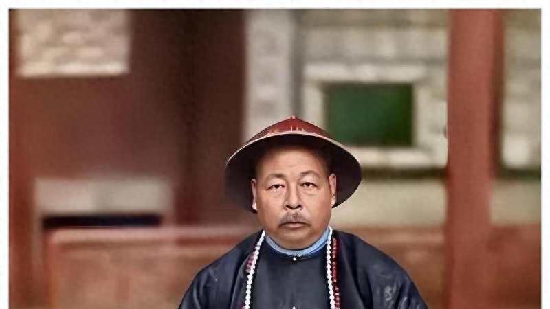 慈禧质问左宗棠：你比曾国藩强在哪？左宗棠的回复让慈禧冷汗直流