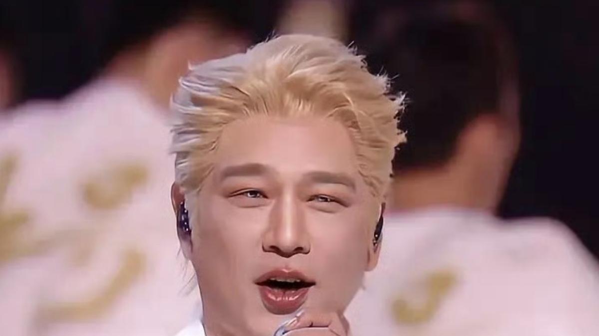 王耀庆贴脸开大钟楚曦：娱乐圈的“显眼包”大战