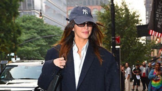 春日西装+衬衫穿搭指南：选对款式，轻松穿出高级感！