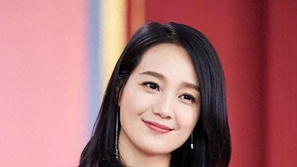 藏了20年，周一围母亲竟是赫赫有名的她，难怪朱丹如此尊敬