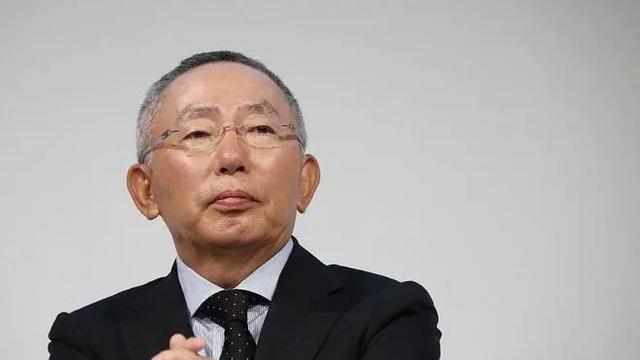 吃中国饭砸中国碗，优衣库前脚表示不用新疆棉，后脚又扩大门店数