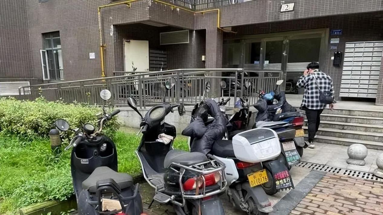 3月起，电动车新消息，多地“3项处罚”取消，不禁不罚也能管得好