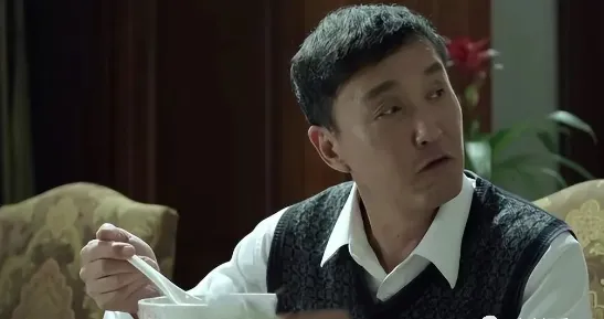 为什么不肯帮忙解决妹妹4000元的退休工资？