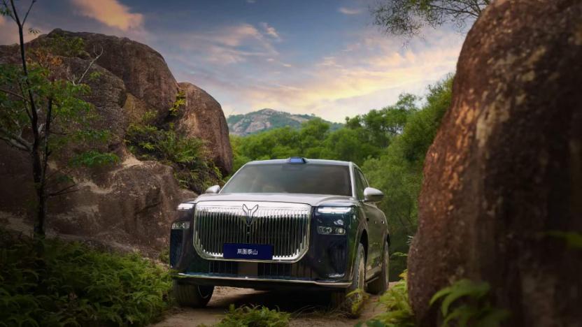 搅局旗舰豪华SUV市场，岚图泰山正式上市 37.99万元起