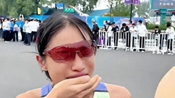 纪律与人才的博弈：“最快女护士”遭处分背后的管理困局