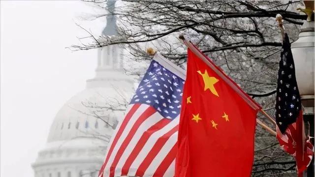 特朗普没等到中方电话，104%关税生效，欧洲突然传来好消息