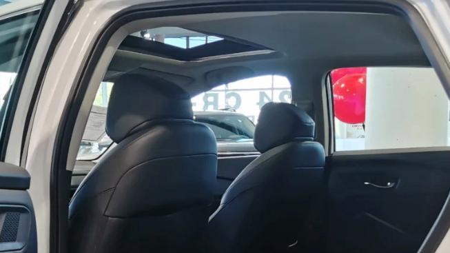 跌至11万！本田价格屠夫终降临，2.0混动爆332马力，大溜背配92油