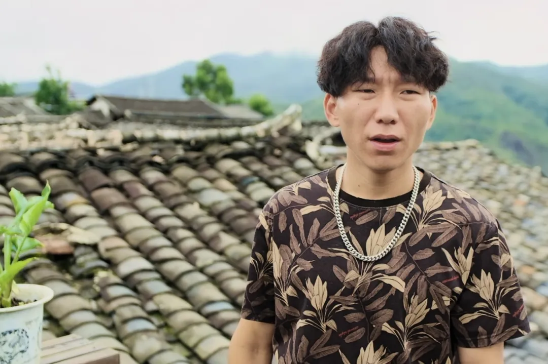 若非张莱西赖山羊钱，王喜柱不知常胜联防工资之贵