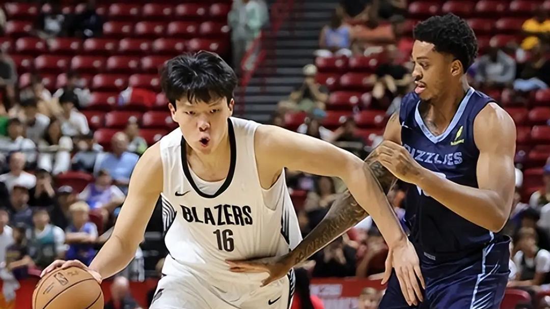 4换1，当初灰熊放弃杨瀚森选择的首轮11号秀，如今表现如何