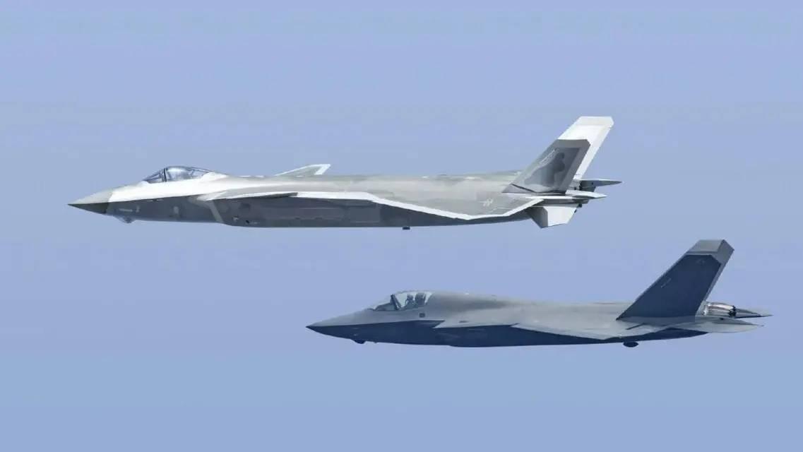 歼36编队试飞，美军航母优势受挫？新武器震慑力待解