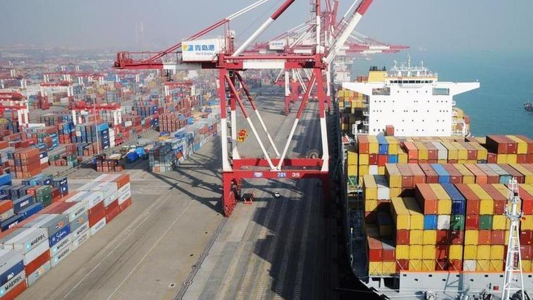 美国动手了！审查全球七大航道，欲向中国船收费