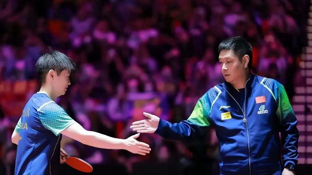 孙颖莎面对失利依旧冷静，亚洲杯丢冠背后的教练风波值得关注