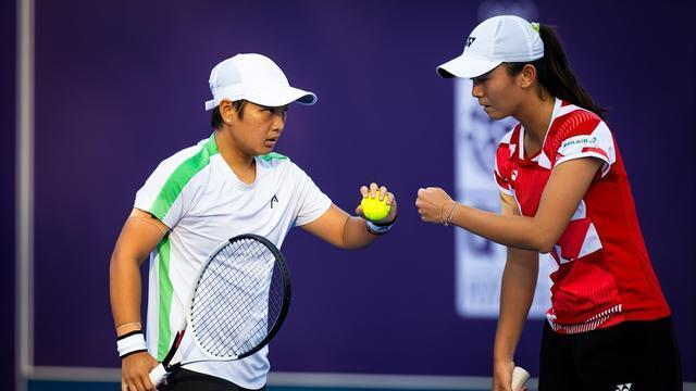 多哈赛战报！卫冕冠军02惨败，斯瓦泰克摔拍，中国金花独苗争冠