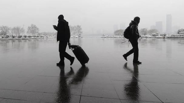 孤独本是常态，逢人不必言深