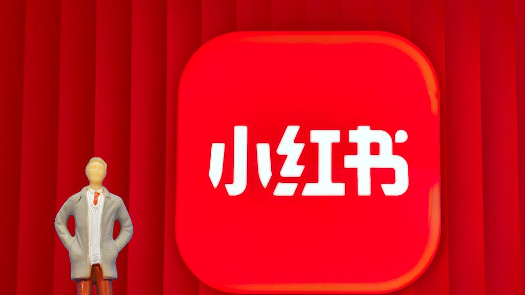 小红书虚拟电商：零囤货月赚5万的资料倒卖术