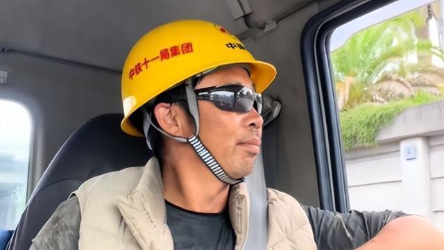 河南男子新西兰打工真实状况：时薪83，每天工作10小时，月入两万