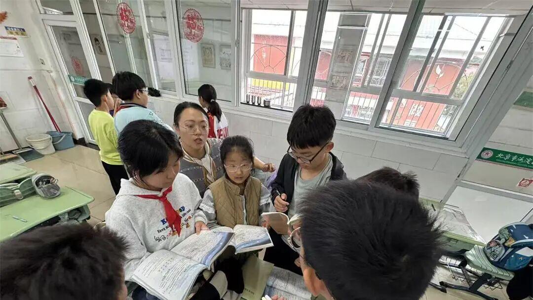 培星小学：AI赋能语文课堂 环保教育落地生根