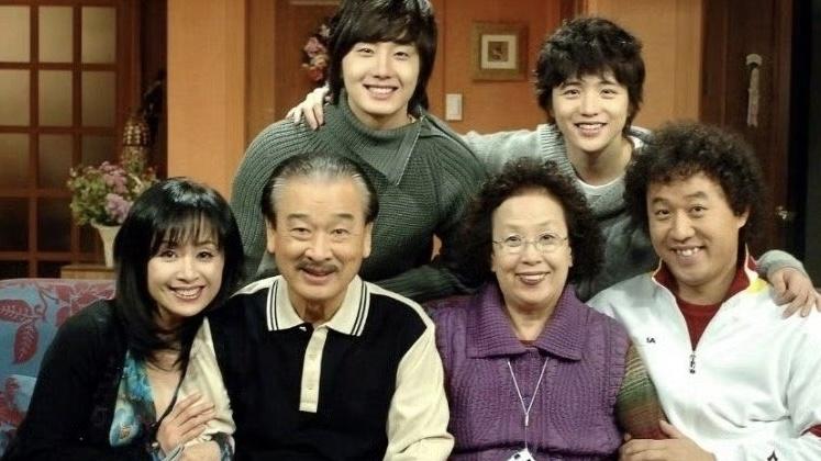 91岁“国民爷爷”李顺载离世：荧幕传奇落幕，一代人的青春记忆永驻