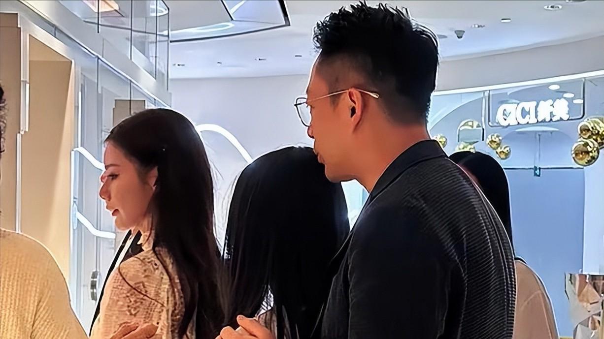 汪小菲携子女返北京