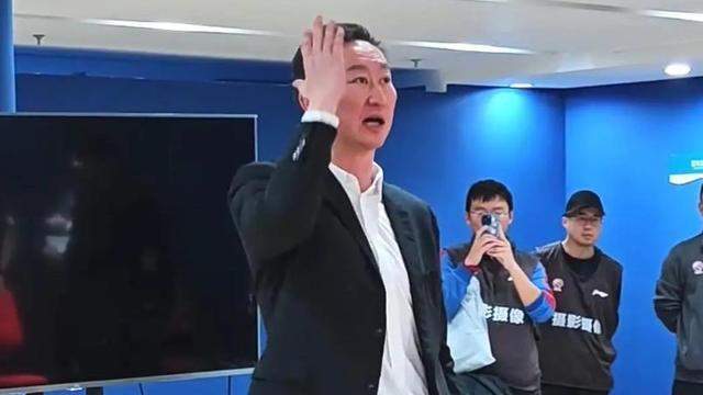 刘维伟出轨继续升级， 竟带队员玩富婆，与出轨对象潮汕之行遭深挖