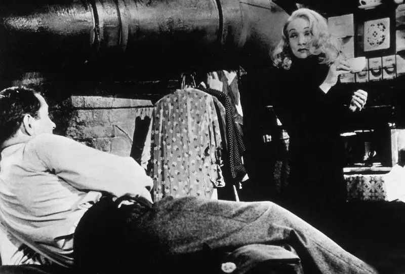 《控方证人》在电影院重映，这么伟大的电影排片真的太少了