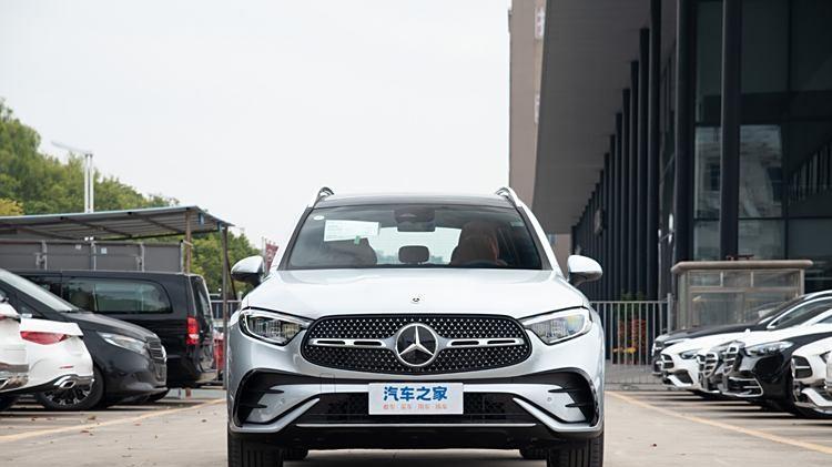 2025款改款奔驰GLC L上市，42.78万起，油耗降低，竞争宝马X3