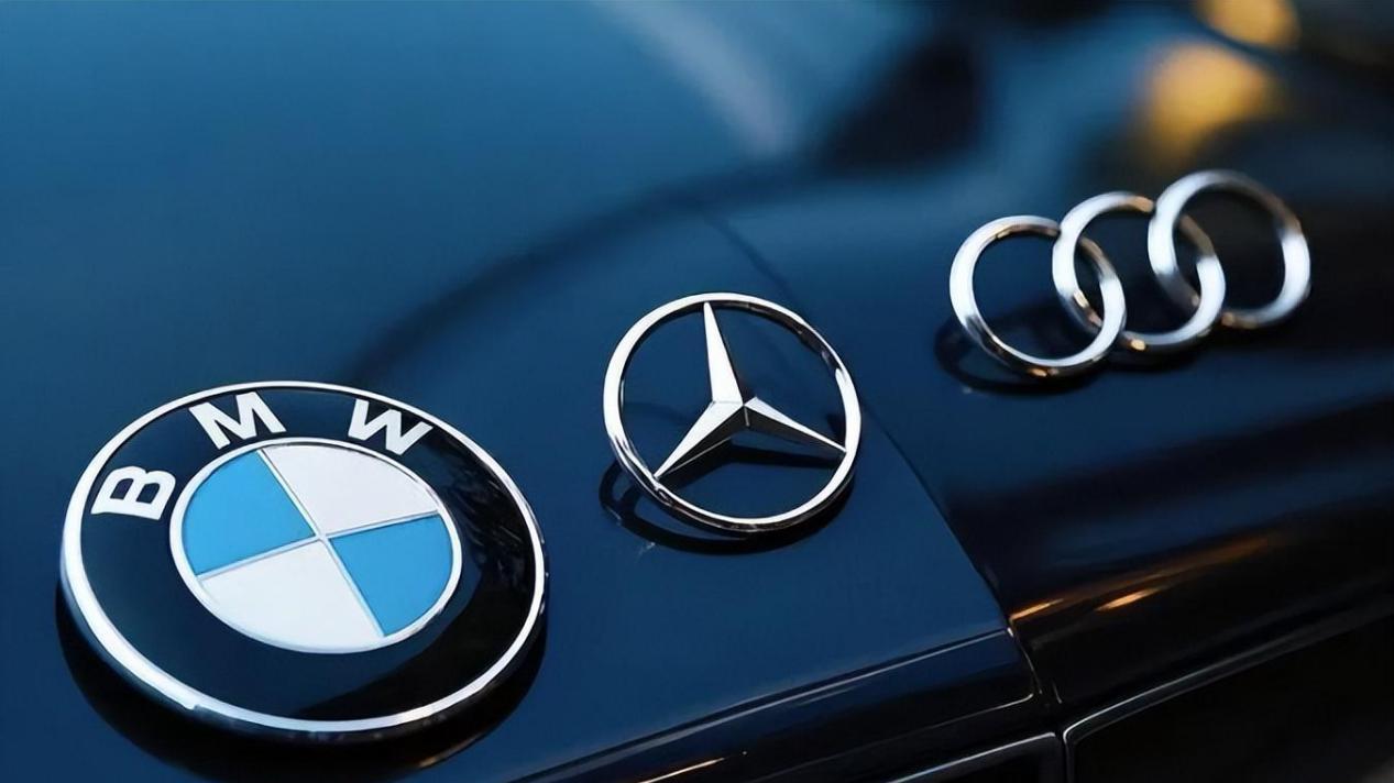 全面下滑！BBA集体走下神坛，17万的宝马，刺痛多少人！