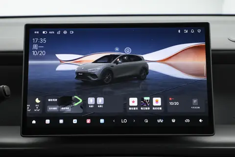 试驾零跑Lafa5：无框车门+1880mm宽体，价格是真香！