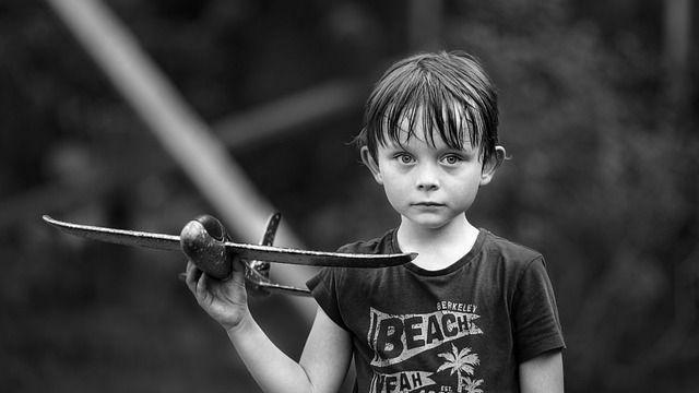 当兴趣班填满周末：孩子失去了发呆的生态位