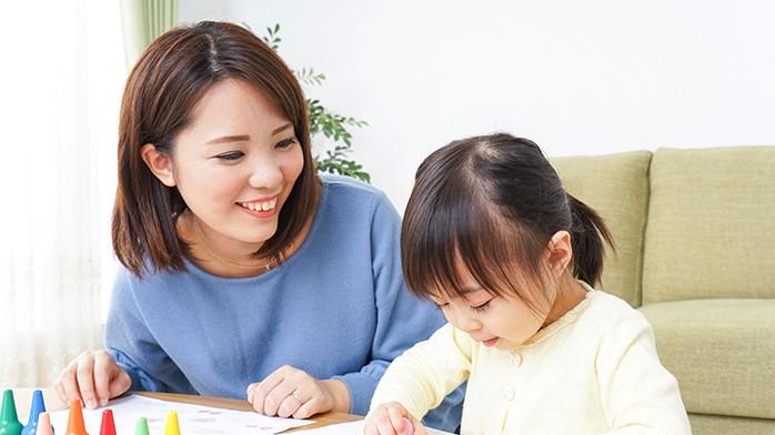 孩子说“好朋友跟别人组队了”，别急着讲道理，先接住他的小委屈