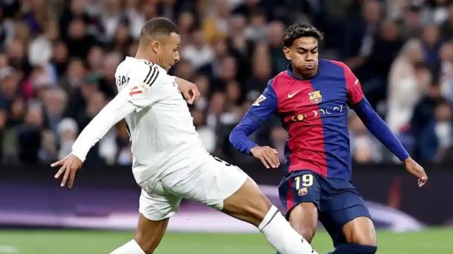 皇马2-1，亮点不是终结连败！而是赛后围攻亚马尔，争回一口气