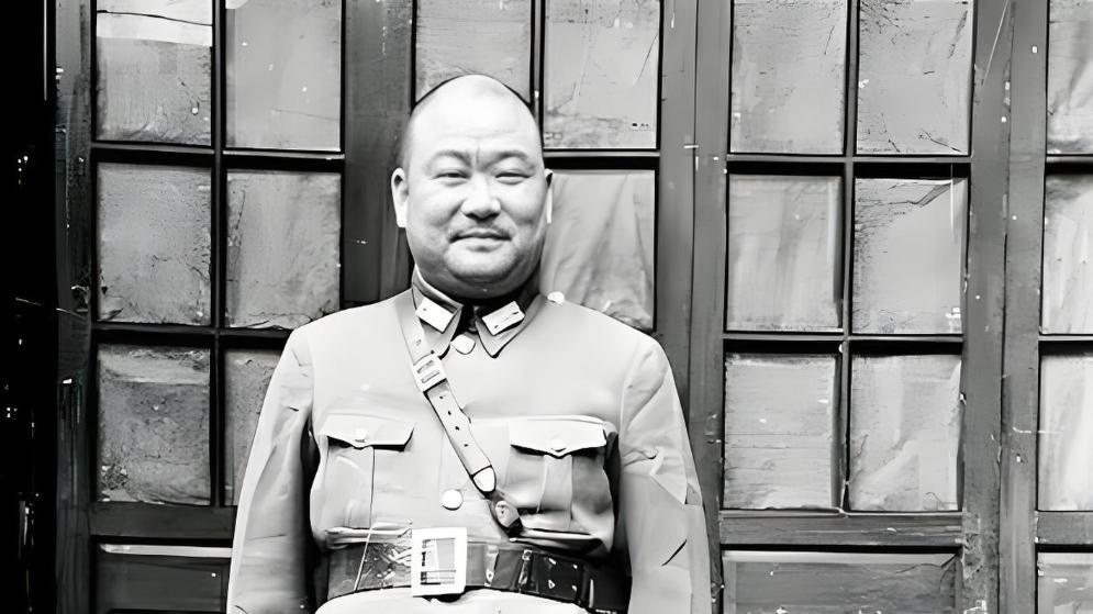 李弥逃跑时遭遇民兵盘查，靠唱戏逃过一劫，事后吹嘘：艺多不压身