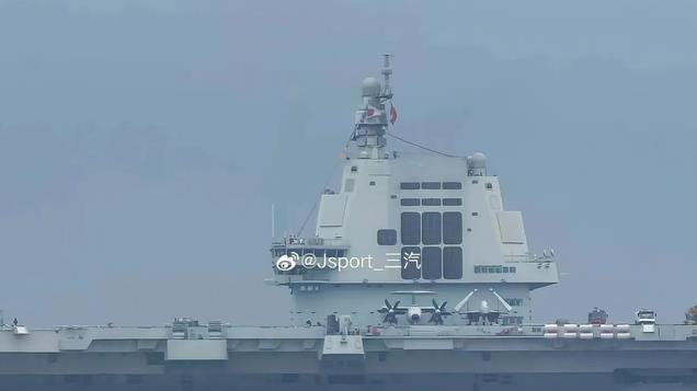 福建舰第6次海试：罕见清空了飞行甲板，或将弹射相关的舰载机