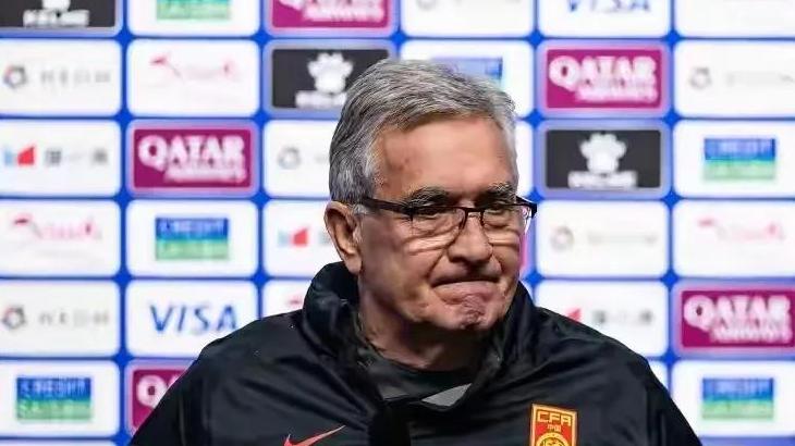 愧对球迷！预测国足将以五连败结束世预赛，伊万下课，或再等四年