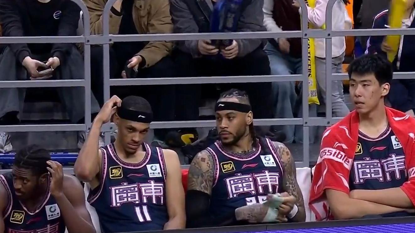 胡明轩15+7徐杰低迷：广东队的八连胜终结谜题