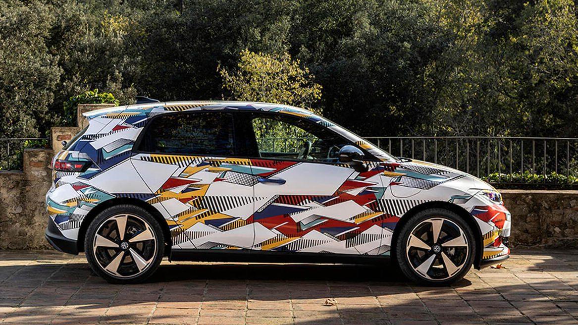 大众纯电ID.Polo对比燃油版，50: 50前后配重比，西班牙开发