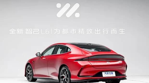 20.49万起！订单量破3万，“贵妃椅”，可调光天幕，你是排队等小米SU7、入手Model 3还是选