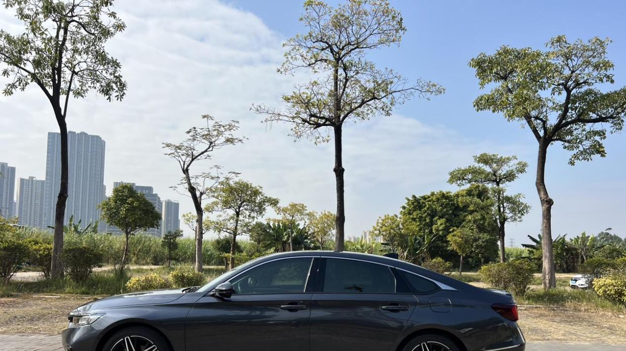 2022款雅阁准新车，CVT变速舒适好开，14万多就能入手！