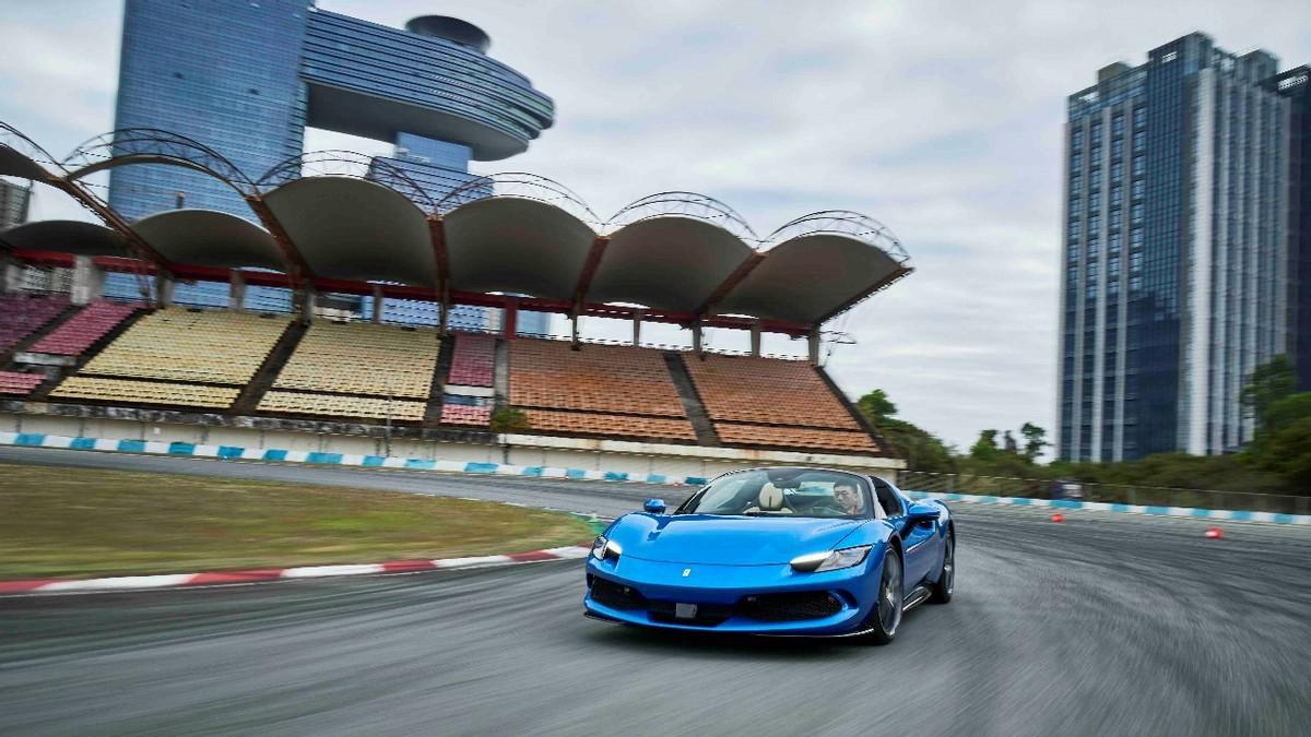 有没有考虑过，买一台官方认证的易手法拉利？