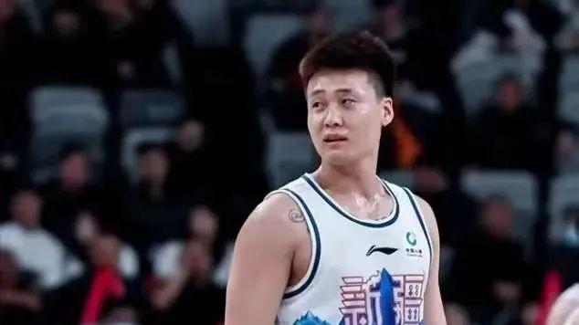 赵睿发布道歉声明，球迷根本不会接受，快30岁了脾气怎么还这样冲