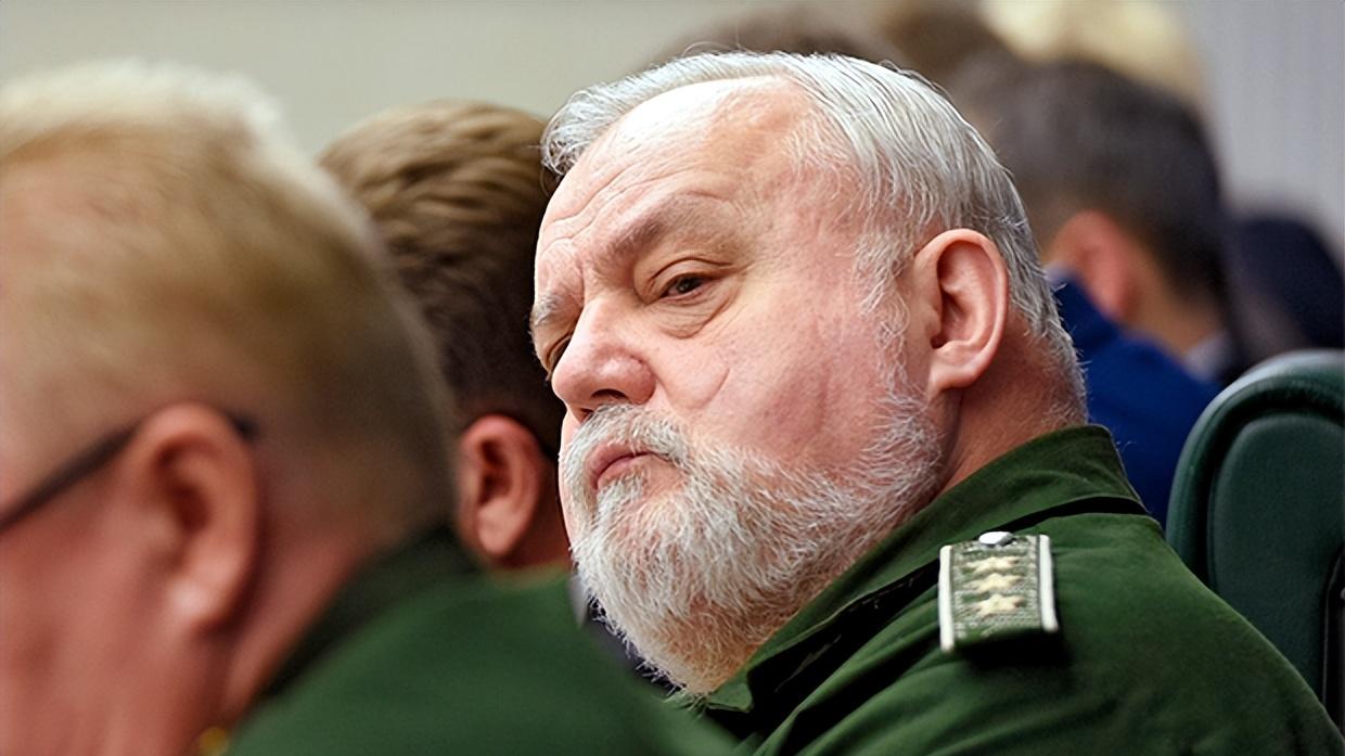 俄罗斯国防部公务员衔级介绍