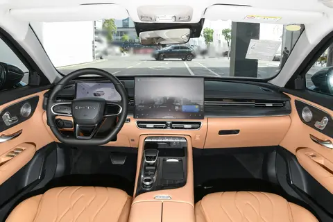 售14.79万元/动力小幅提升，奇瑞艾瑞泽8 PRO 400TGDI豪华型上市