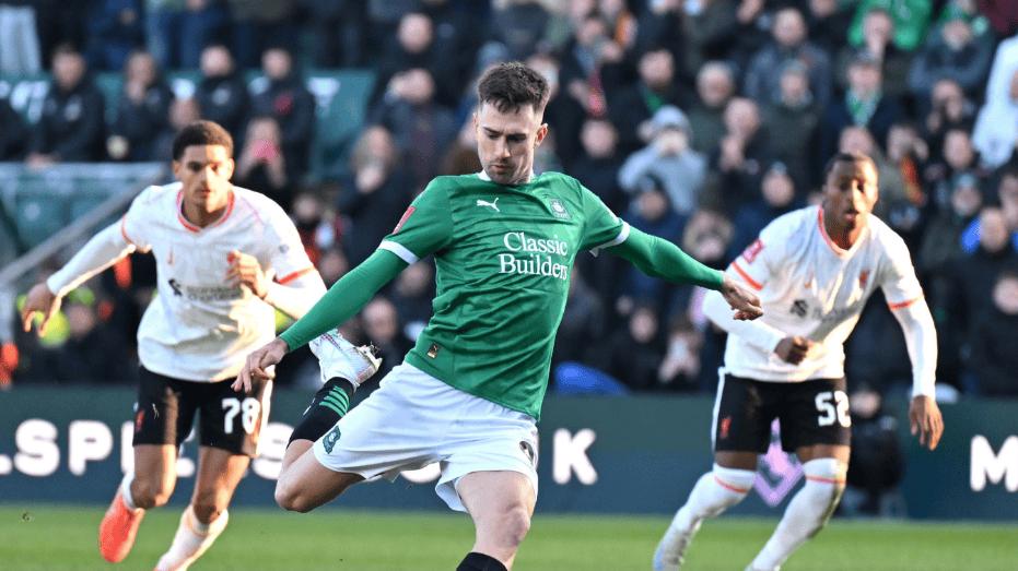 周五英甲足球赛事分析预测：普利茅斯vs雷丁 彼得堡联vs莱顿东方