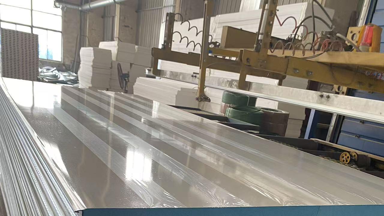 无锡宇欣-揭秘净化彩钢板：净化空间的“隐形卫士”