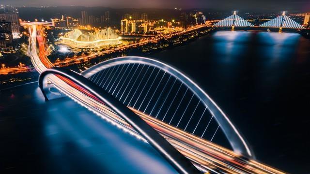 哪吒汽车遇困难，南宁国资委挨坑？莫急，听我慢慢讲