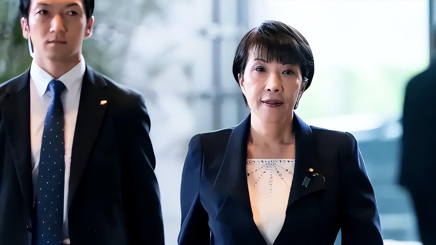 高市早苗首次发表施政演说，用4个字形容中国，要与俄签和平条约
