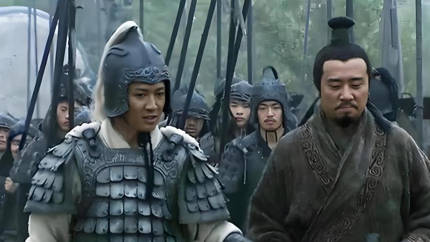 刘备受公孙瓒提携，却在他危难时逃跑，这对同窗的情谊是塑料的？