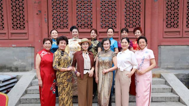 第五届大型百人旗袍“非遗美学之约”活动在京圆满举行
